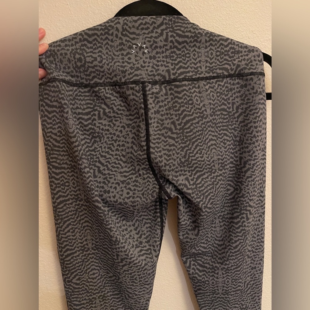 EUC Varley Leggings - Picture 5 of 5